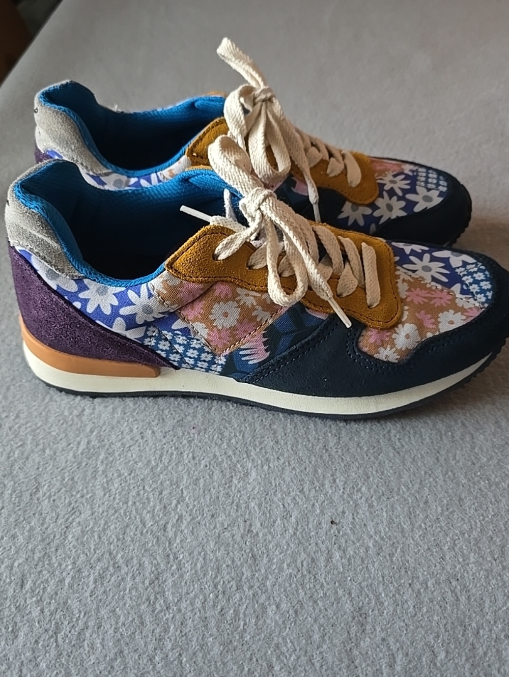 inkkas Blue and Purple Lined Sneaker Interior